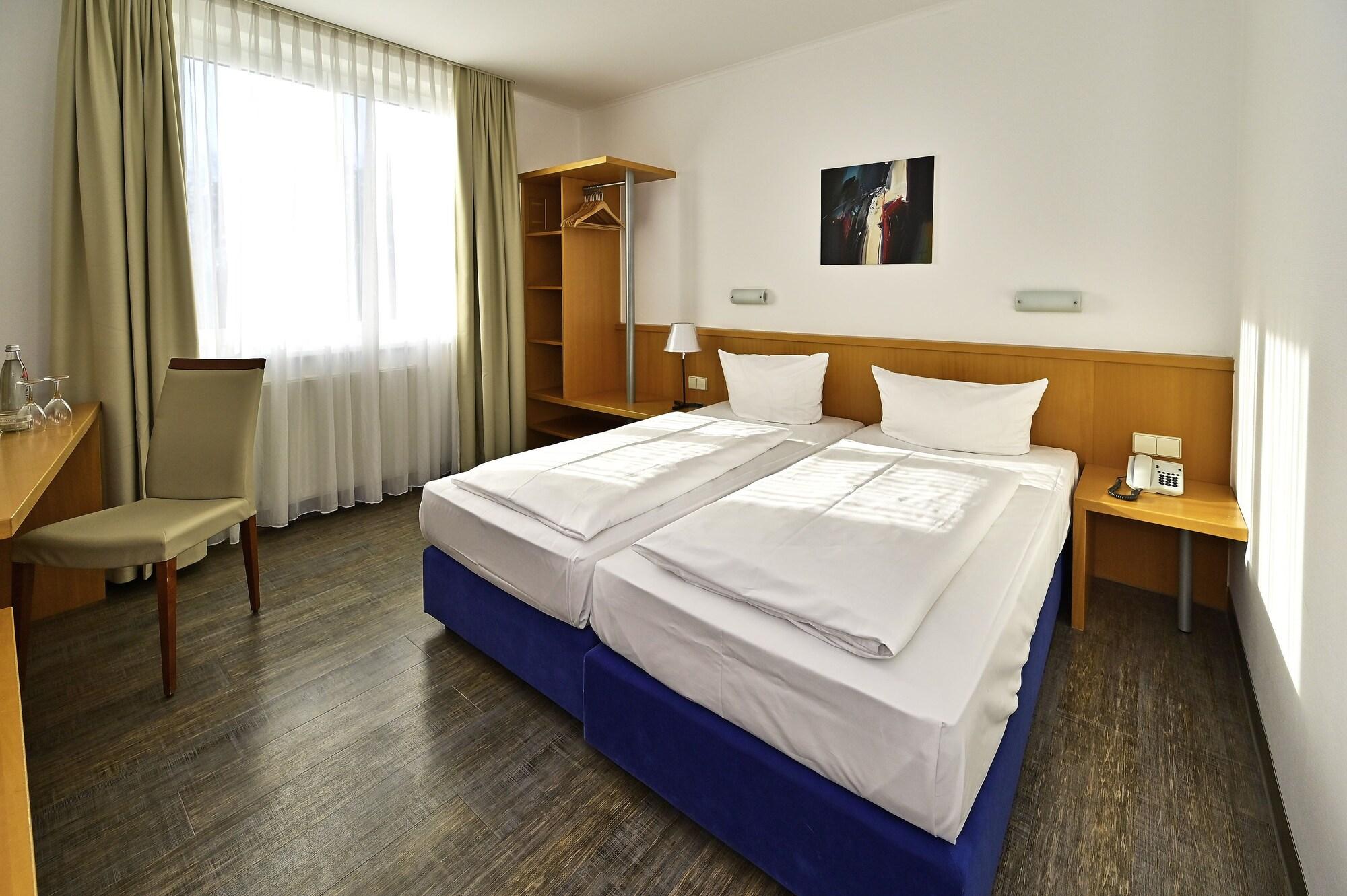Hesse Hotel Целле Экстерьер фото